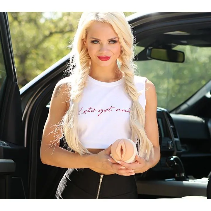 Fleshlight®‎ Girl Elsa Jean Tasty Masturbator